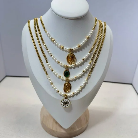live show listing 1 Elegant Multicolor Pearl Necklace